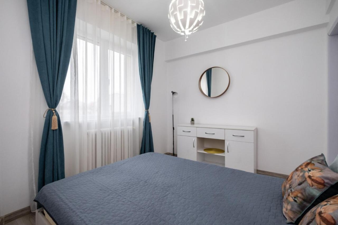 Laroka House Cosy And Modern Apartment Universitate-City Centre Bucarest Exterior foto